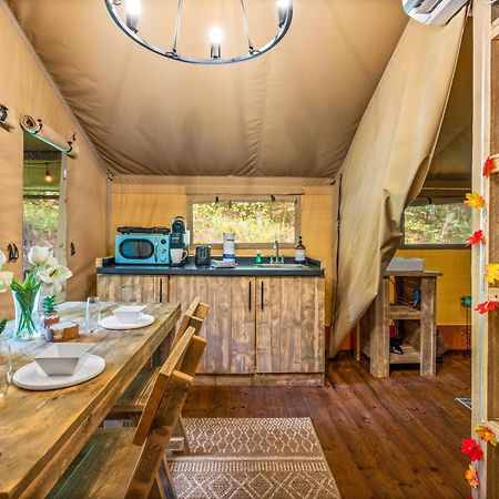 Firefly Season Glamping Hotel Sevierville Exterior foto