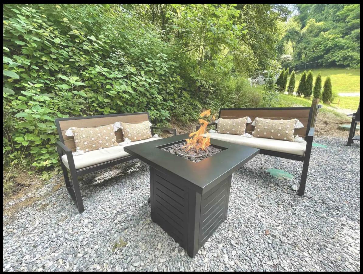 Firefly Season Glamping Hotel Sevierville Exterior foto
